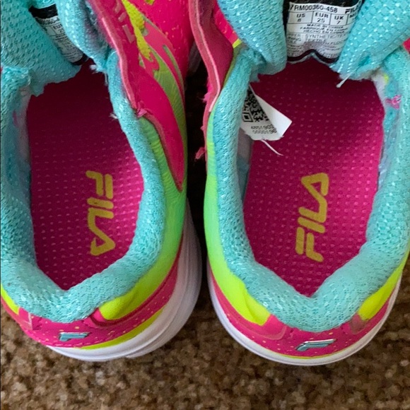Fila sneakers for toddler girls - Picture 5 of 6